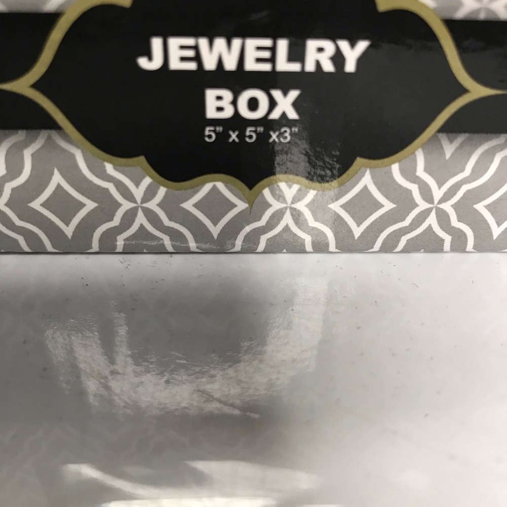 Mirror Jewelry Box - Picture 3 of 3